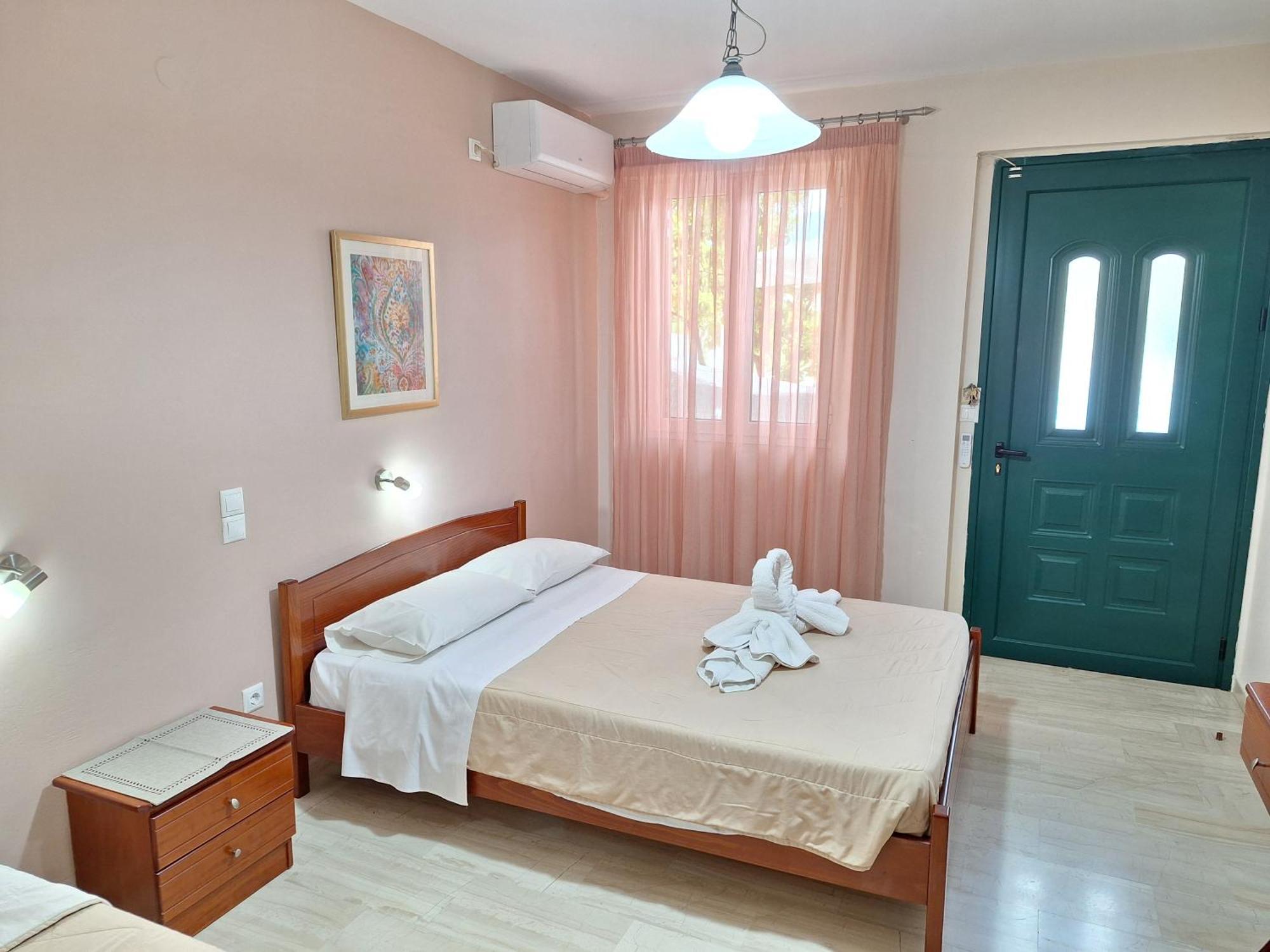 George Studios Vasilikí Cameră foto