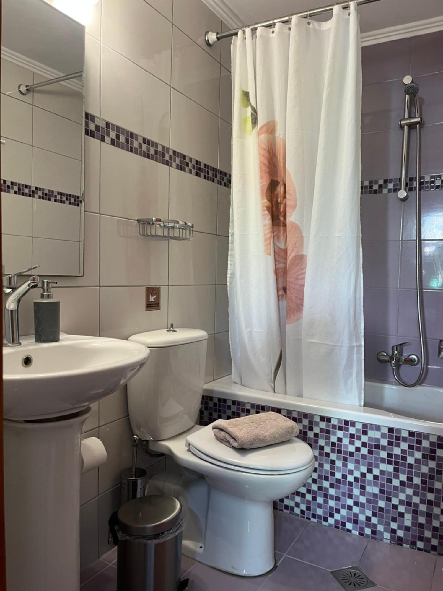 George Studios Vasilikí Cameră foto